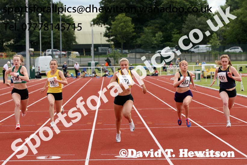 Womens under-17s 100 metres, Northern Under-13s, U-15s and 17s Championships. Photo: David T. Hewitson/Sports for All Pics